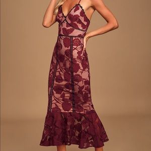 Alluring Dream Burgundy Floral Mesh Lace Trumpet Midi Dress